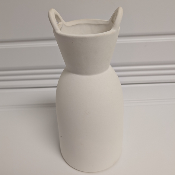 H&M Minimalist White Vase - Picture 1 of 2